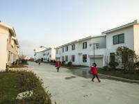 江苏盐城风雹灾害后重建 村民迁新居