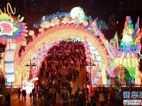 古城西安：流光溢彩过新年