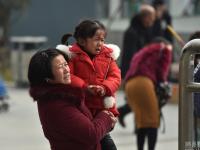合肥火车站送别一幕幕 场面让人心碎