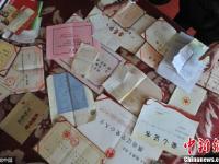 保洁员30年捐十六万助学款 租房过日子