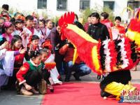  济南小学生着古装体验“民俗节”