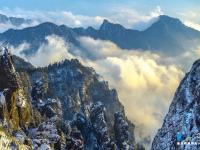 航拍神农架林区雪后初霁 原始森林玉琢银装