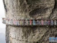 70余名旗袍爱好者千米绝壁