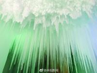  山西：万年冰洞 冰雕玉砌如梦幻城堡