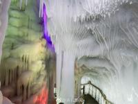  山西：万年冰洞 冰雕玉砌如梦幻城堡