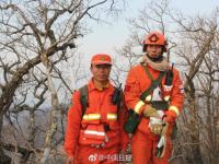 大兴安岭大火过后 消防队员睡在地上