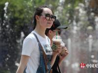 大范围高温来袭 北方多地迎