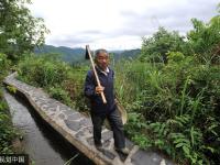 现代愚公为全村人喝上水修水渠36年