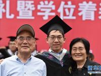  这一天，我们毕业啦