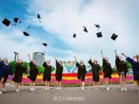 浙大史上颜值最高毕业照爆出 全是美女学霸