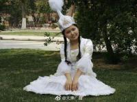 天津大学新疆籍学生高颜值毕业照走红