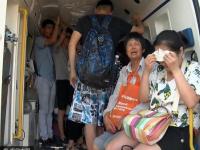 南京高速大客车与混凝土泵车相撞 多人受伤