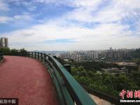惊险！重庆城区现“空中悬廊”观光步道