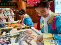  哈尔滨：精美刺绣 妙手天工