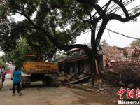 故宫东华门外单体最大违章建筑被拆除