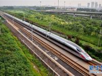  “复兴号”中国标准动车组在京津城际上线运行