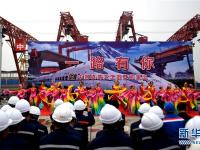  文艺演出慰问京张高铁建设者