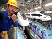  “复兴号”提速在即 铁路人保驾护航