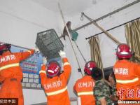 “大师兄”下山 消防十八般武器捉拿