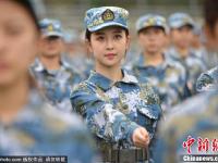 南京艺术学院新生军训颜值刷爆