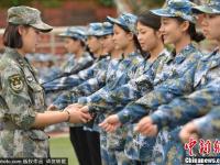 南京艺术学院新生军训颜值刷爆