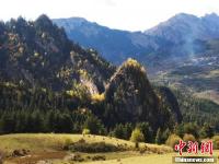 甘肃藏乡深秋山间无重景