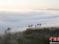 站在云端看日落 甘肃深山现日落云海