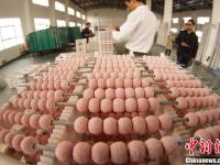 探访景德镇首家陶瓷珠宝生产线