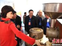 中国徽菜博览会上演“色香味盛宴”