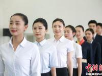 山西太原招空乘 18岁少女欲圆空姐蓝天梦