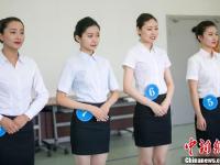 山西太原招空乘 18岁少女欲圆空姐蓝天梦