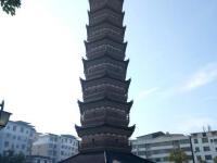 航拍江西信丰大圣寺塔 九层十八级造型雄伟