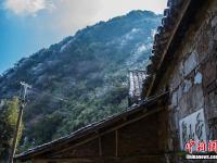  蜀南第一雄关雪山关迎来首场降雪