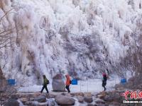  北京冬日神泉峡冰瀑