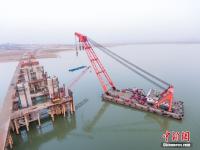  航拍建设中的鄱阳湖二桥