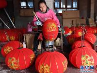  大红灯笼迎元宵