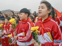  清明节前祭英烈