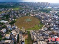 航拍海口四百年古村 规划布局似“太极图”