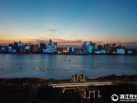  杭州：钱江夜游 灯光璀璨