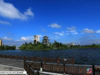  雨后宁阳复圣公园碧水蓝天 高颜值宛如童话世界