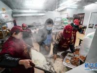  “爱心食堂”暖人心
