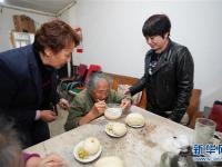  “爱心食堂”暖人心