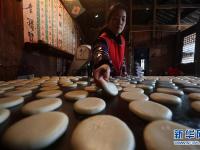  重庆黔江：五谷糍粑飘香腊月