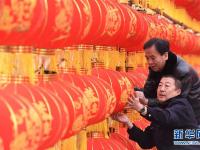  红灯笼走廊喜迎新