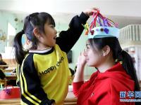  多彩活动迎“三八”
