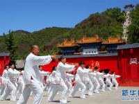  山乡里的文化庙会