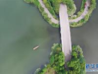  江苏：尚湖景色美如画