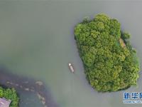  江苏：尚湖景色美如画