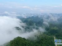  雾绕瑶山