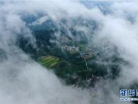 雾绕瑶山